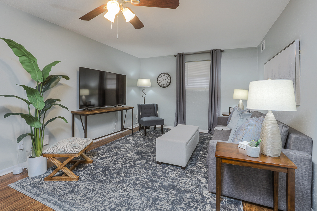 8325 Lowell Ave - 4