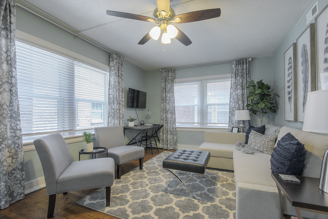 720 W 37th St - 6